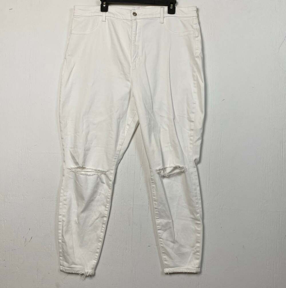 American Eagle Curvy Super Hi Rise White Distressed Jegging Size 20